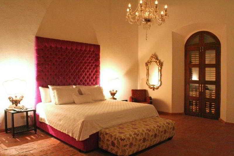Hotel Boutique Casa Del Arzobispado Cartagena Екстериор снимка
